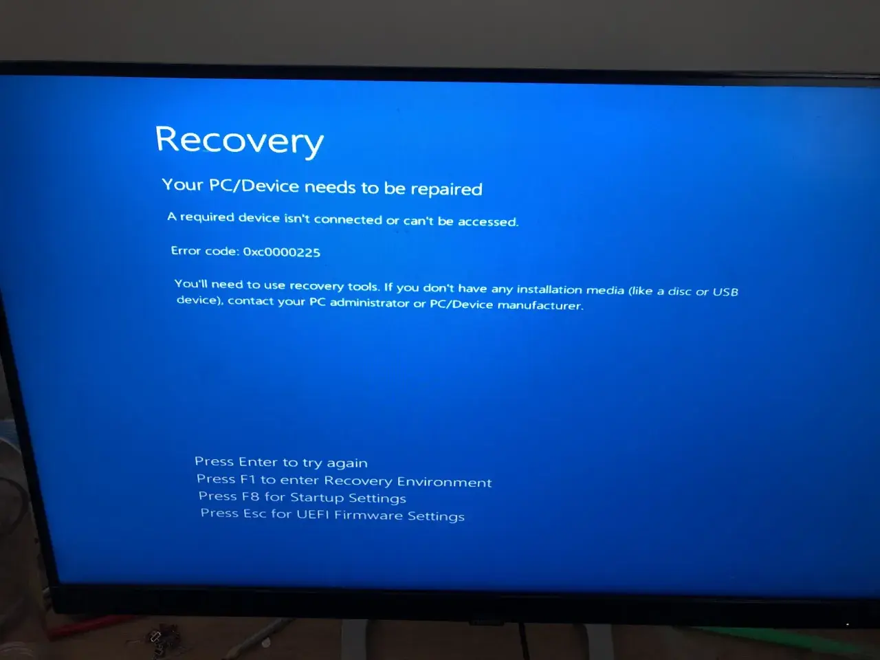 Sur son ecran pc, un message d'erreur "Recovery" indique que le PC a besoin d'être réparé, avec le code 0xc0000225.