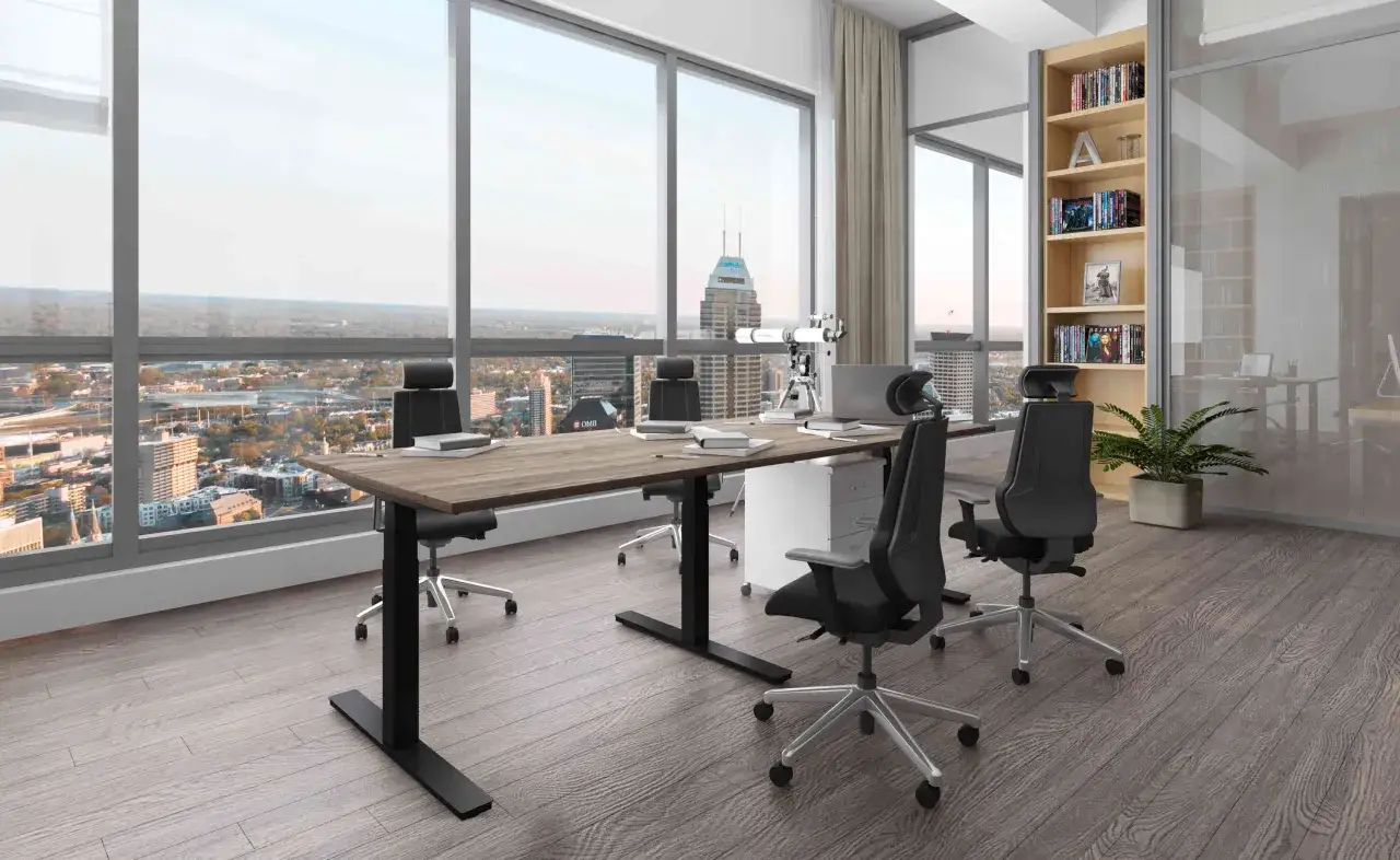 Bureau moderne avec vue panoramique. Mon employeur me demande de changer de bureau, je vais devoir m'habituer à cette vue.