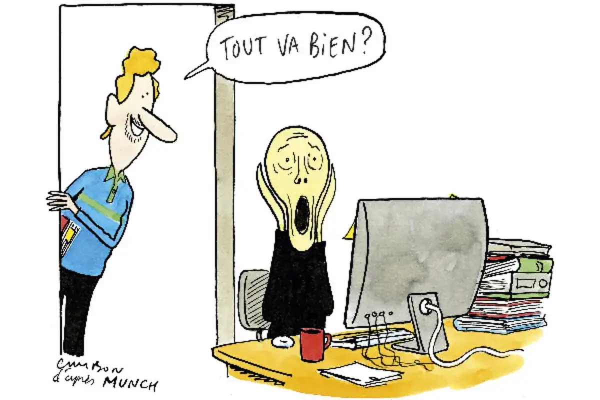 Un homme souriant demande 